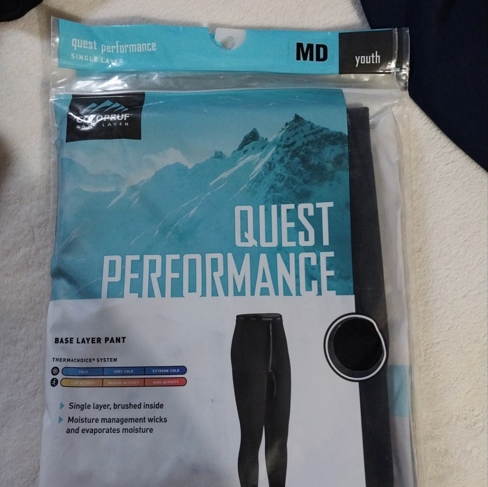 Coldpruf Quest Performance Base Layer PANTS Youth Sz Medium